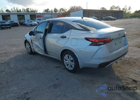 2024 Nissan Versa 1.6 S z USA, uszkodzony, nr VIN 3N1CN8DV7RL868907